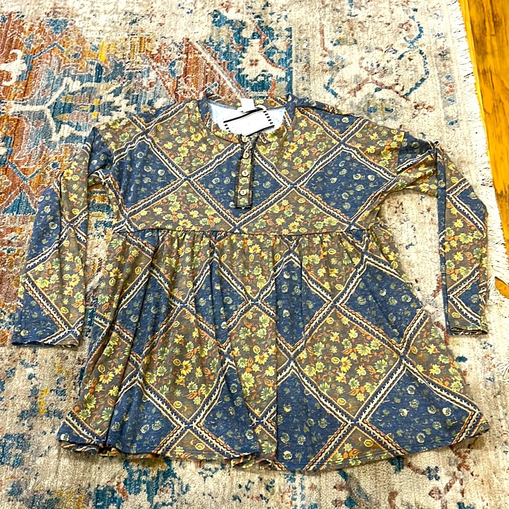 NWT lovely J babydoll medallion too.  Super cute.  Size small